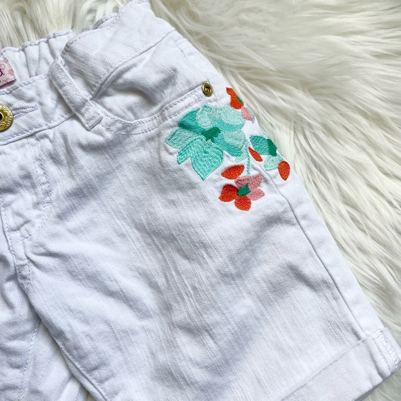 Candies Girl Embroidered Flower Jean Shorts - Picture 2 of 3